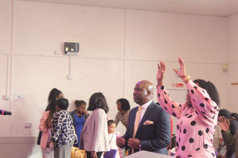 "BREAKTHROUGH SUNDAY PICTURES"
